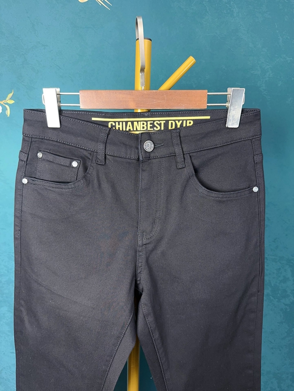 ブランドジーンズ角部分ディテール